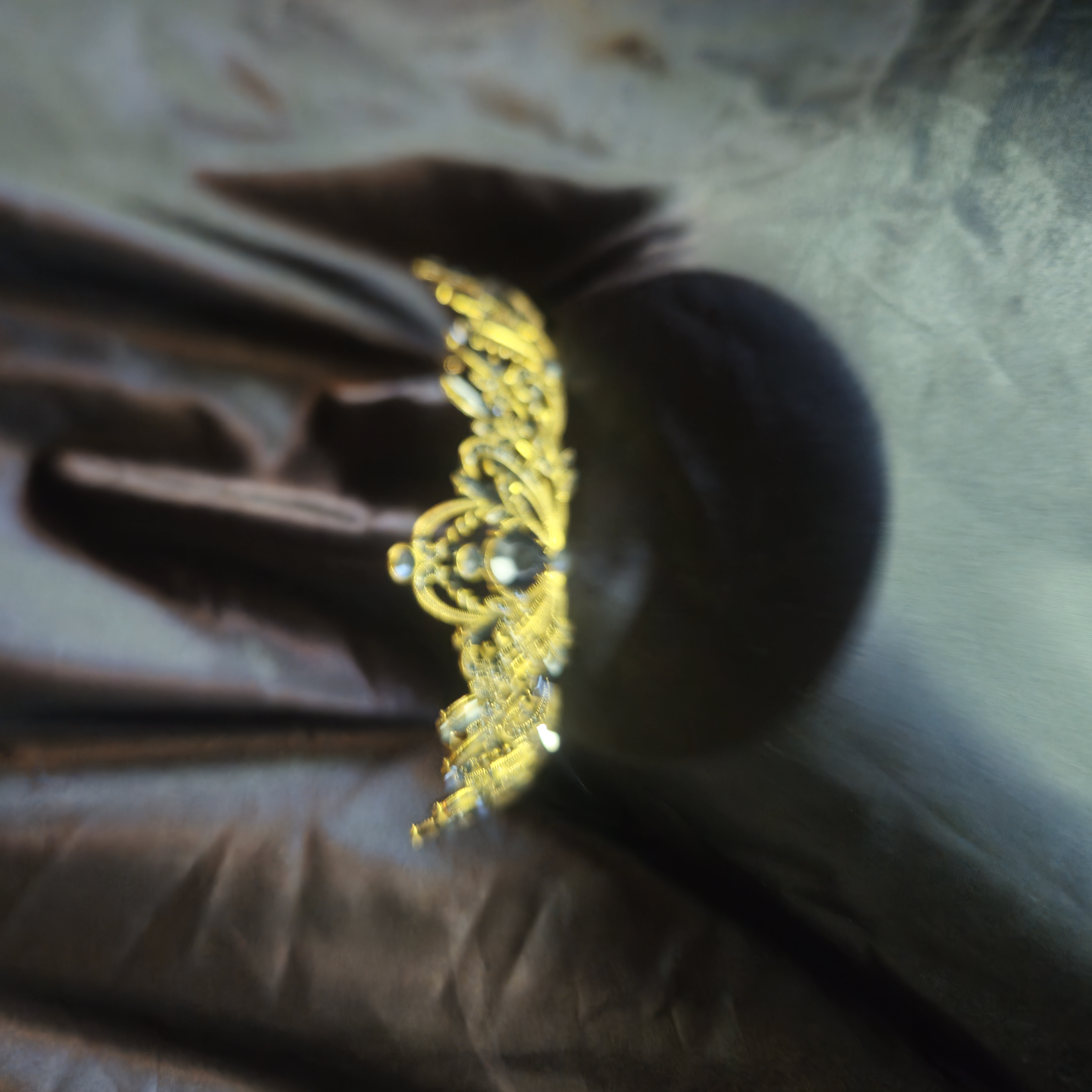 Single Arch Tiara — Gold with Clear Diamond Crystals